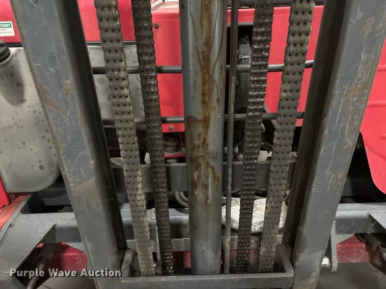 image for item EF1208 2016 Moffett M85501 forklift