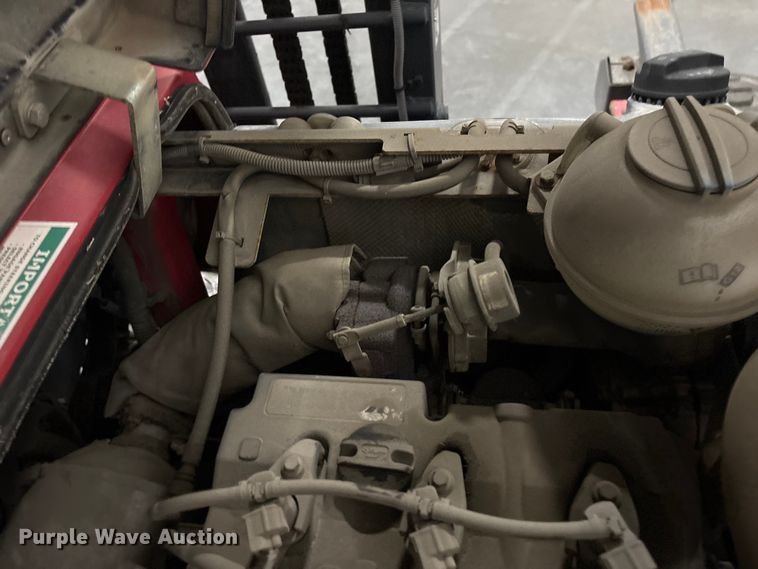 image for item EF1208 2016 Moffett M85501 forklift
