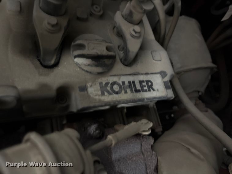 image for item EF1208 2016 Moffett M85501 forklift