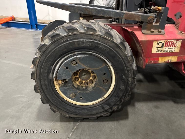 image for item EF1208 2016 Moffett M85501 forklift