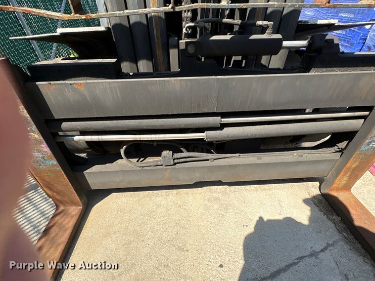 image for item EF1209 2015 Nissan PF110YLP forklift