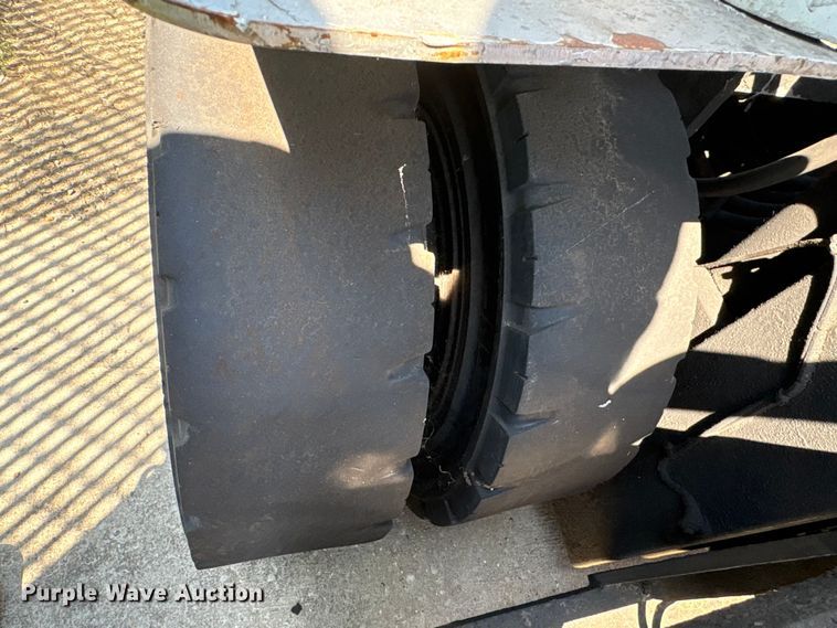 image for item EF1209 2015 Nissan PF110YLP forklift