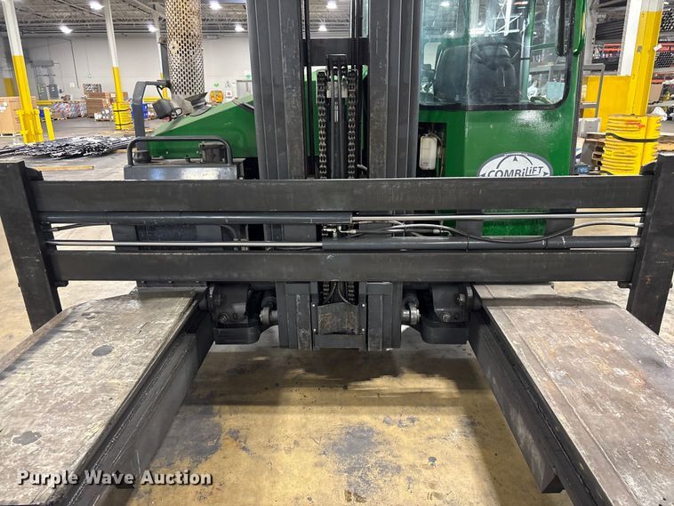 image for item EF1210 2016 CombiLift C8000 forklift