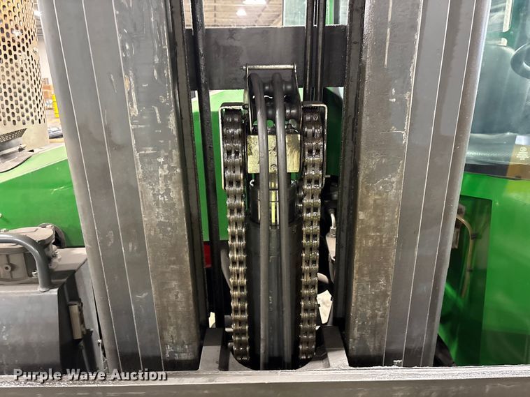 image for item EF1210 2016 CombiLift C8000 forklift