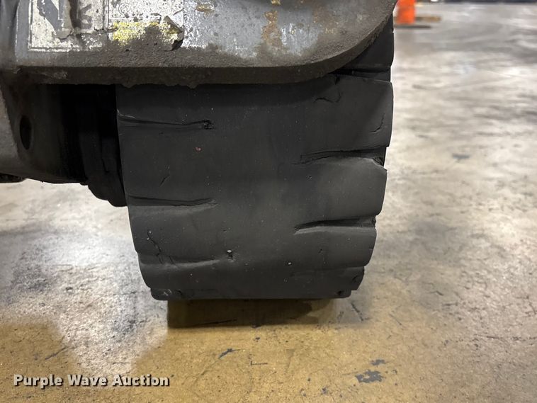 image for item EF1210 2016 CombiLift C8000 forklift