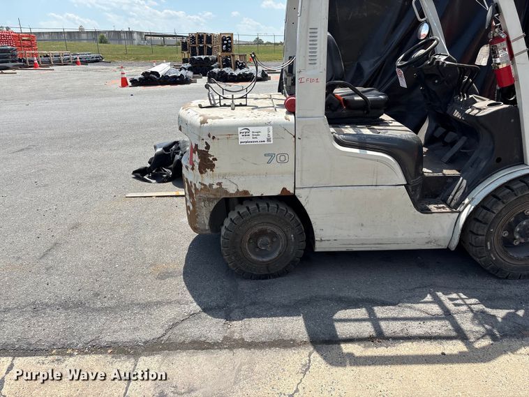 image for item EF1211 2019 UniCarriers PF70 forklift