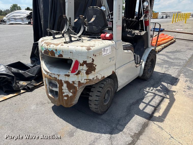 image for item EF1211 2019 UniCarriers PF70 forklift
