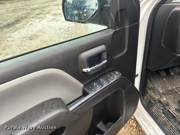 image for item EF2473 2017 Chevrolet Silverado 1500 Ext. Cab pickup truck