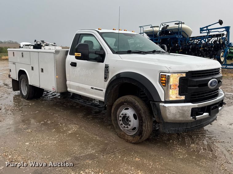 image for item EF2474 2018 Ford F550 Super Duty utility / service truck