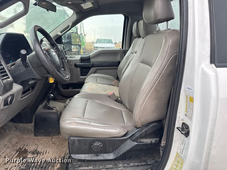image for item EF2474 2018 Ford F550 Super Duty utility / service truck