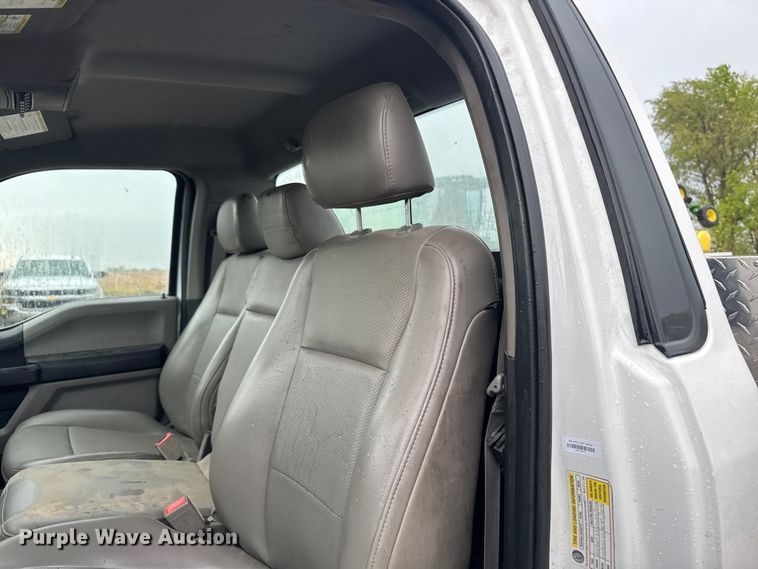 image for item EF2474 2018 Ford F550 Super Duty utility / service truck