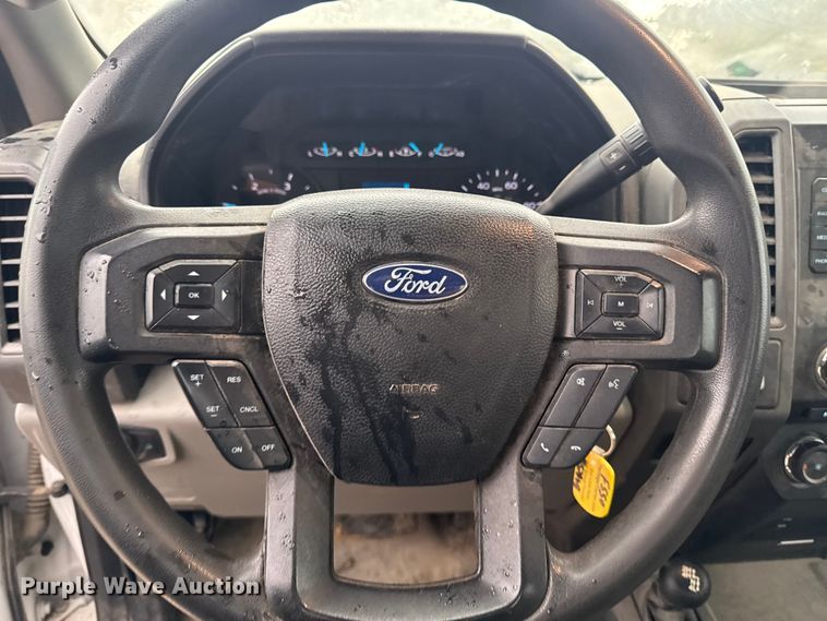 image for item EF2474 2018 Ford F550 Super Duty utility / service truck