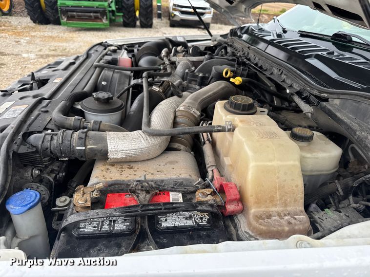 image for item EF2474 2018 Ford F550 Super Duty utility / service truck
