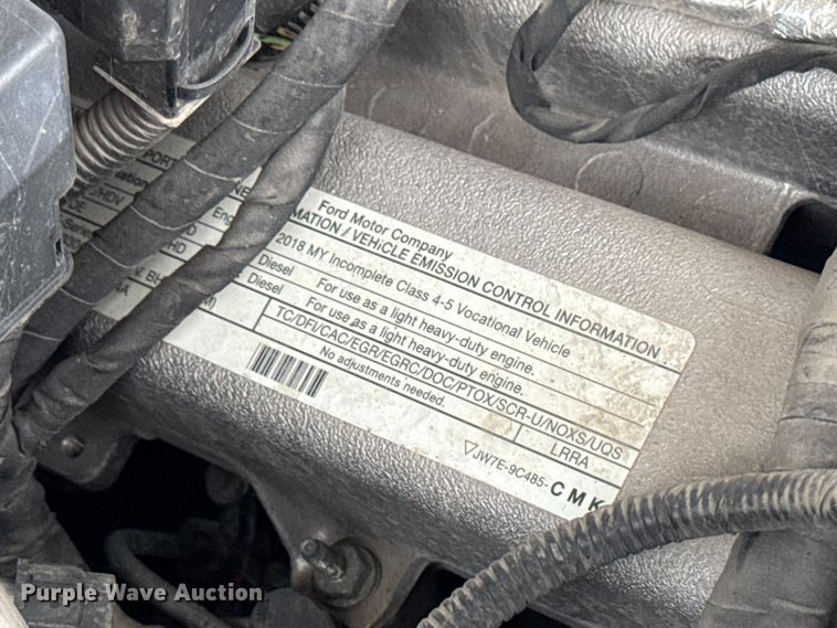 image for item EF2474 2018 Ford F550 Super Duty utility / service truck