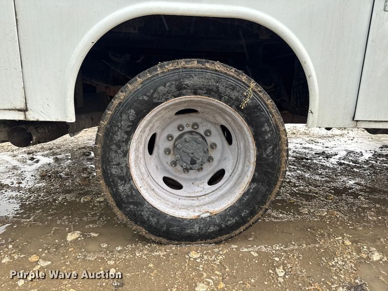 image for item EF2474 2018 Ford F550 Super Duty utility / service truck