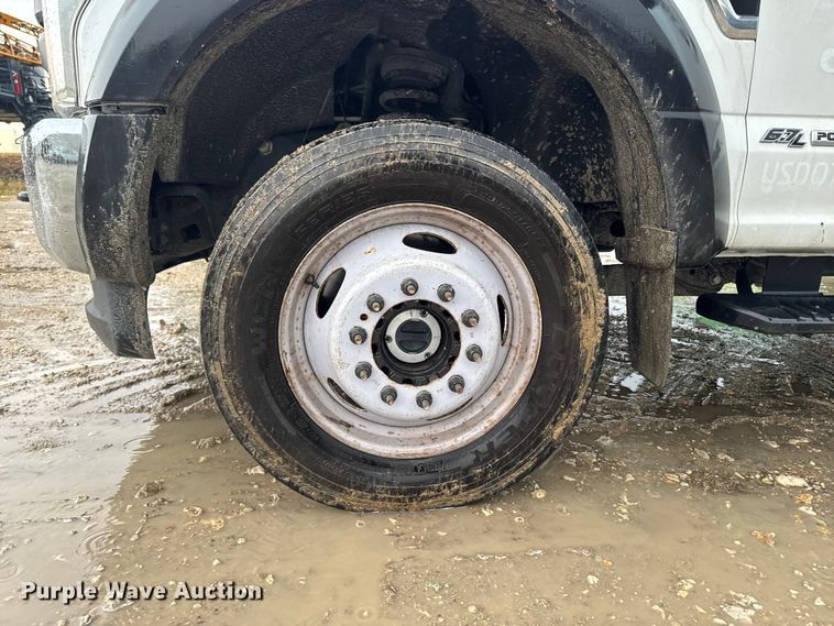 image for item EF2474 2018 Ford F550 Super Duty utility / service truck
