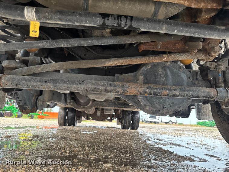 image for item EF2474 2018 Ford F550 Super Duty utility / service truck