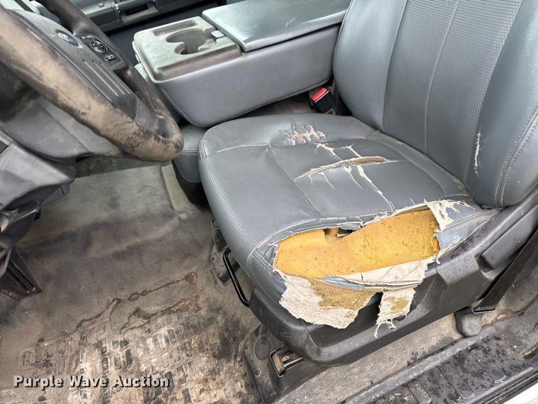 image for item EF2475 2014 Ford F550 Super Duty utility / service truck
