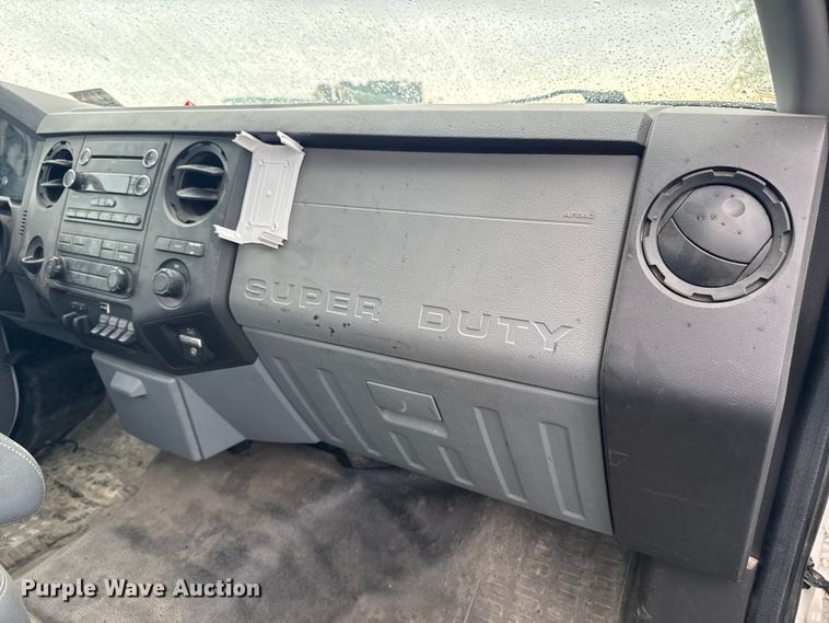 image for item EF2475 2014 Ford F550 Super Duty utility / service truck