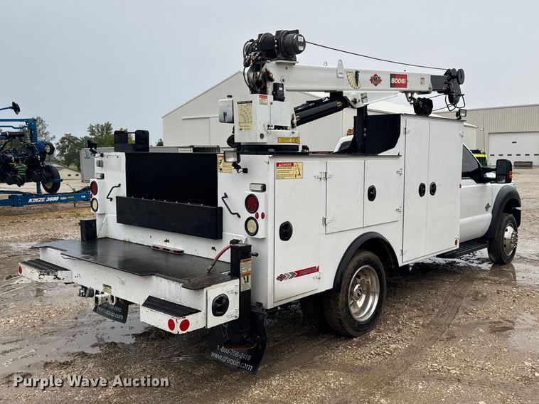image for item EF2476 2013 Ford F550 Super Duty utility / service truck