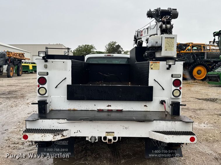 image for item EF2476 2013 Ford F550 Super Duty utility / service truck