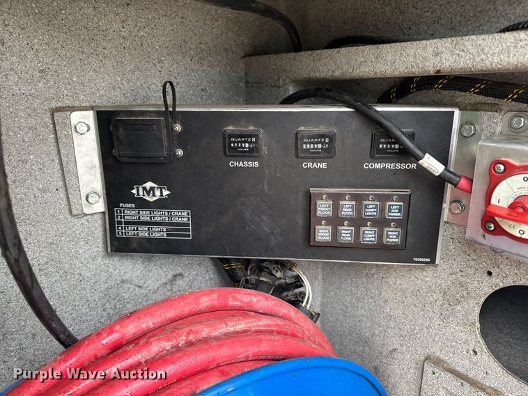 image for item EF2476 2013 Ford F550 Super Duty utility / service truck