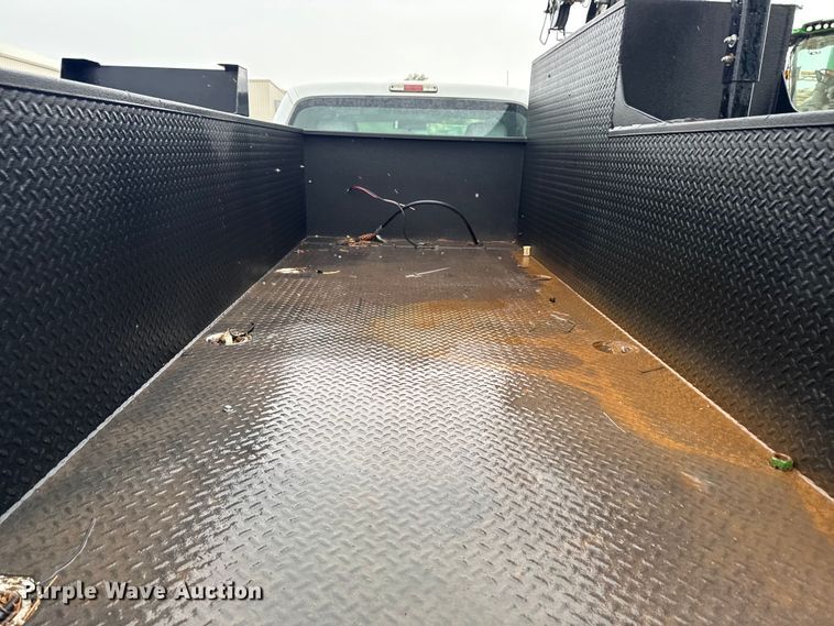 image for item EF2476 2013 Ford F550 Super Duty utility / service truck