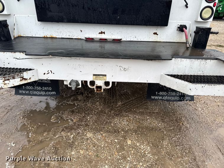 image for item EF2476 2013 Ford F550 Super Duty utility / service truck