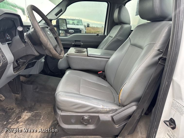 image for item EF2476 2013 Ford F550 Super Duty utility / service truck