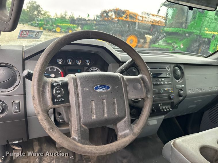 image for item EF2476 2013 Ford F550 Super Duty utility / service truck