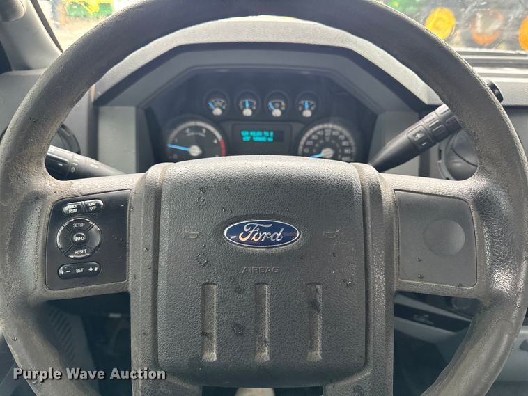 image for item EF2476 2013 Ford F550 Super Duty utility / service truck