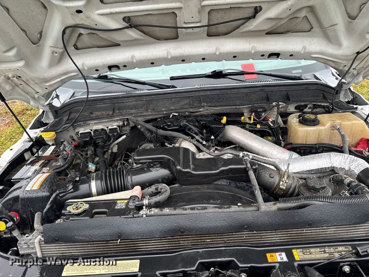 image for item EF2476 2013 Ford F550 Super Duty utility / service truck