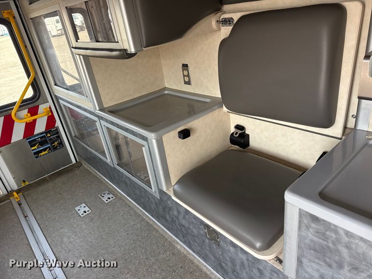 image for item EG2137 2011 Chevrolet Silverado 3500HD ambulance