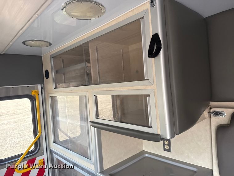 image for item EG2137 2011 Chevrolet Silverado 3500HD ambulance