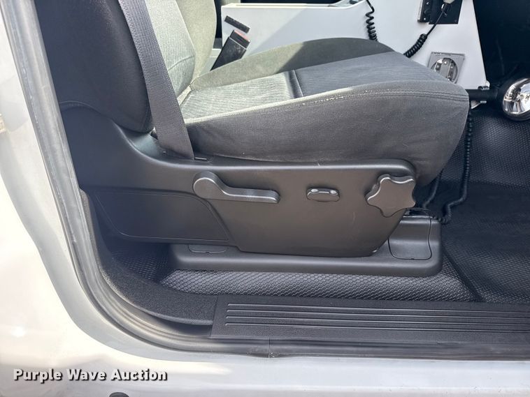 image for item EG2137 2011 Chevrolet Silverado 3500HD ambulance