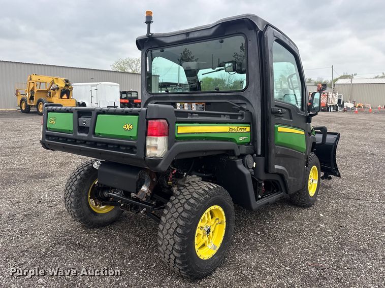 image for item EG8936 2020 John Deere XUV835M utility vehicle