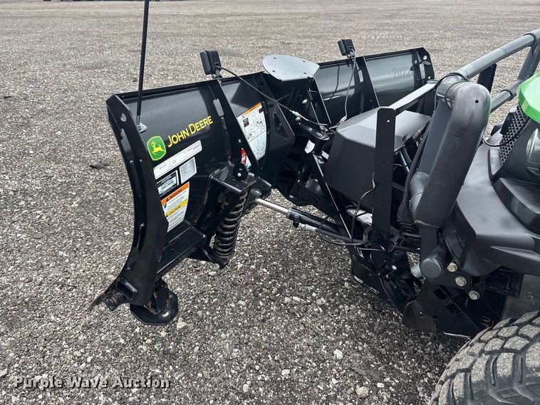 image for item EG8936 2020 John Deere XUV835M utility vehicle