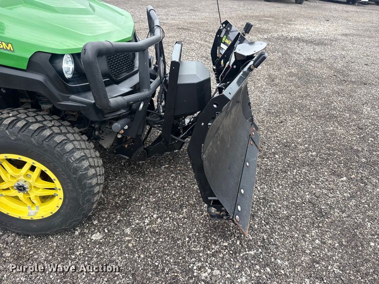 image for item EG8936 2020 John Deere XUV835M utility vehicle
