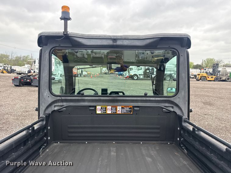 image for item EG8936 2020 John Deere XUV835M utility vehicle
