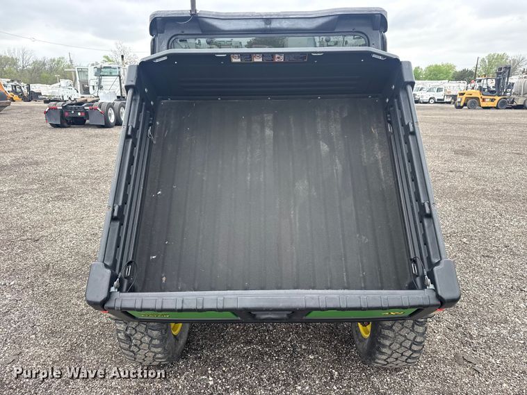 image for item EG8936 2020 John Deere XUV835M utility vehicle