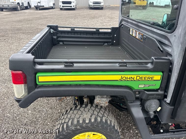 image for item EG8936 2020 John Deere XUV835M utility vehicle