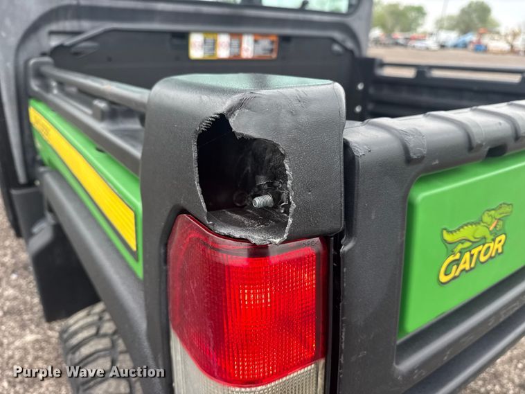 image for item EG8936 2020 John Deere XUV835M utility vehicle