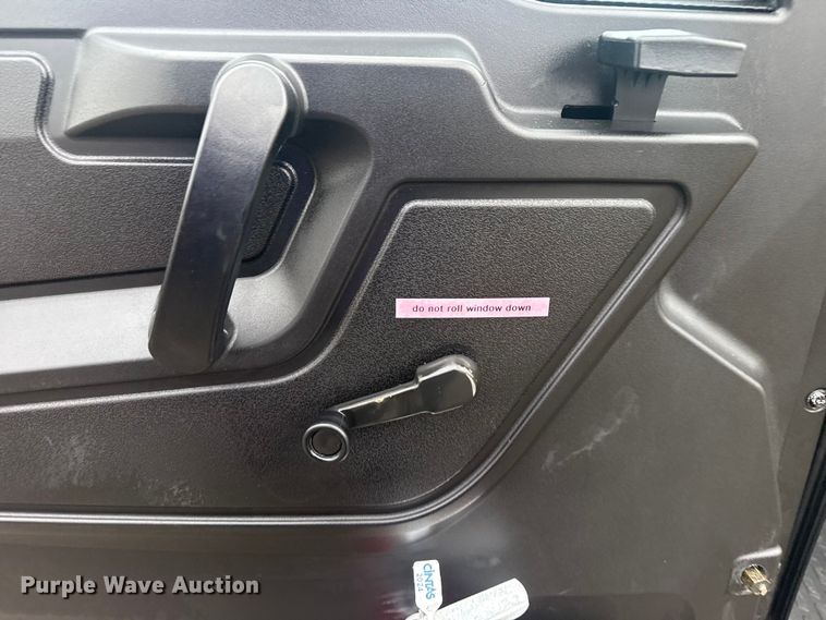 image for item EG8936 2020 John Deere XUV835M utility vehicle