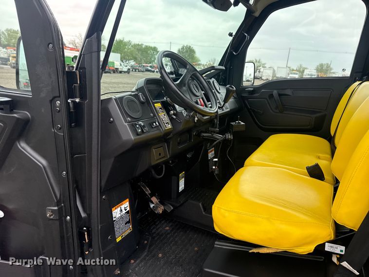 image for item EG8936 2020 John Deere XUV835M utility vehicle