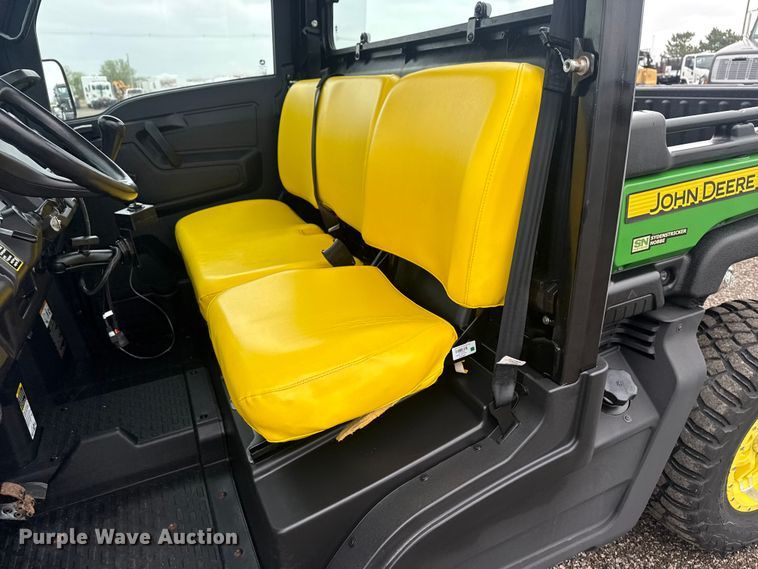image for item EG8936 2020 John Deere XUV835M utility vehicle