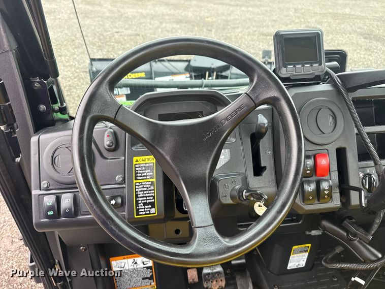 image for item EG8936 2020 John Deere XUV835M utility vehicle