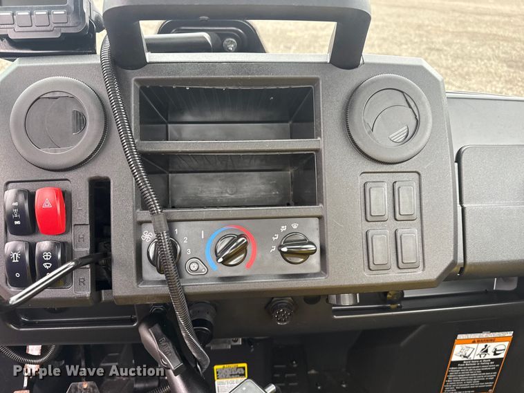 image for item EG8936 2020 John Deere XUV835M utility vehicle