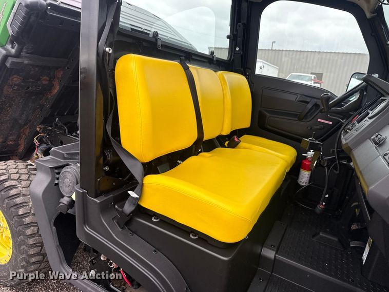 image for item EG8936 2020 John Deere XUV835M utility vehicle
