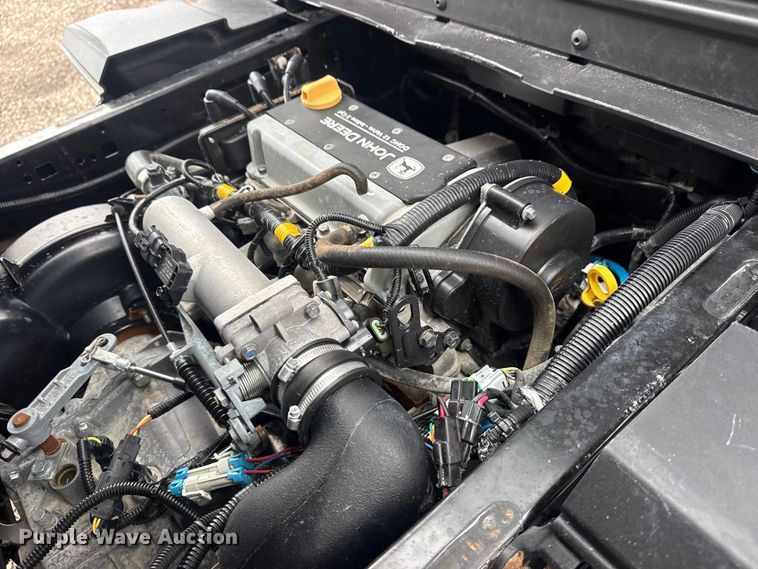 image for item EG8936 2020 John Deere XUV835M utility vehicle
