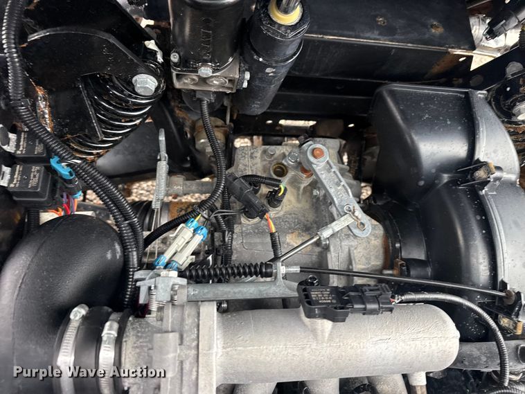 image for item EG8936 2020 John Deere XUV835M utility vehicle